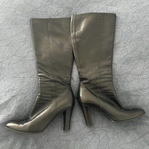 Leather heeled boots made in Italy 8.5